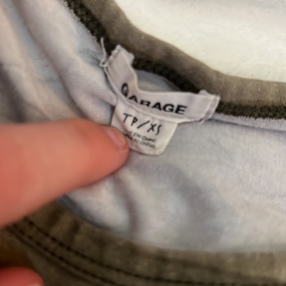 camo crop top - Picture 2 of 2